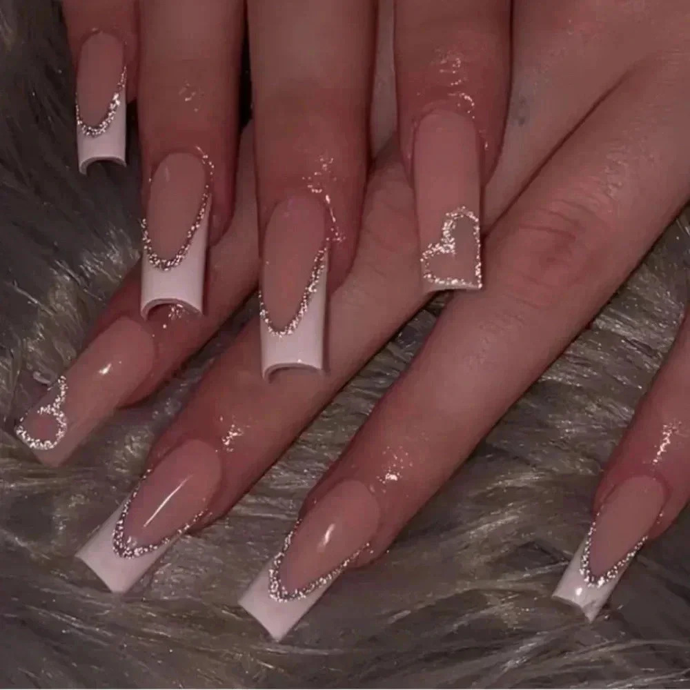 Glossy Silver Accent Lines & Hearts - Presss on nails